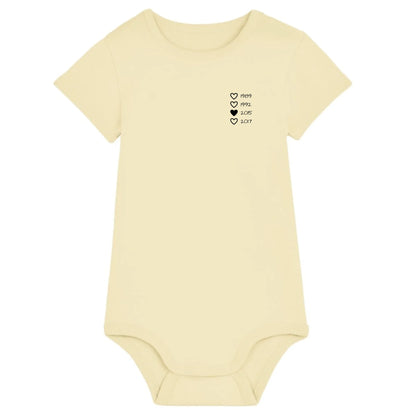 Family Hearts - Bio Baby Body *personalisierbar* Baby Body ST ST Butter