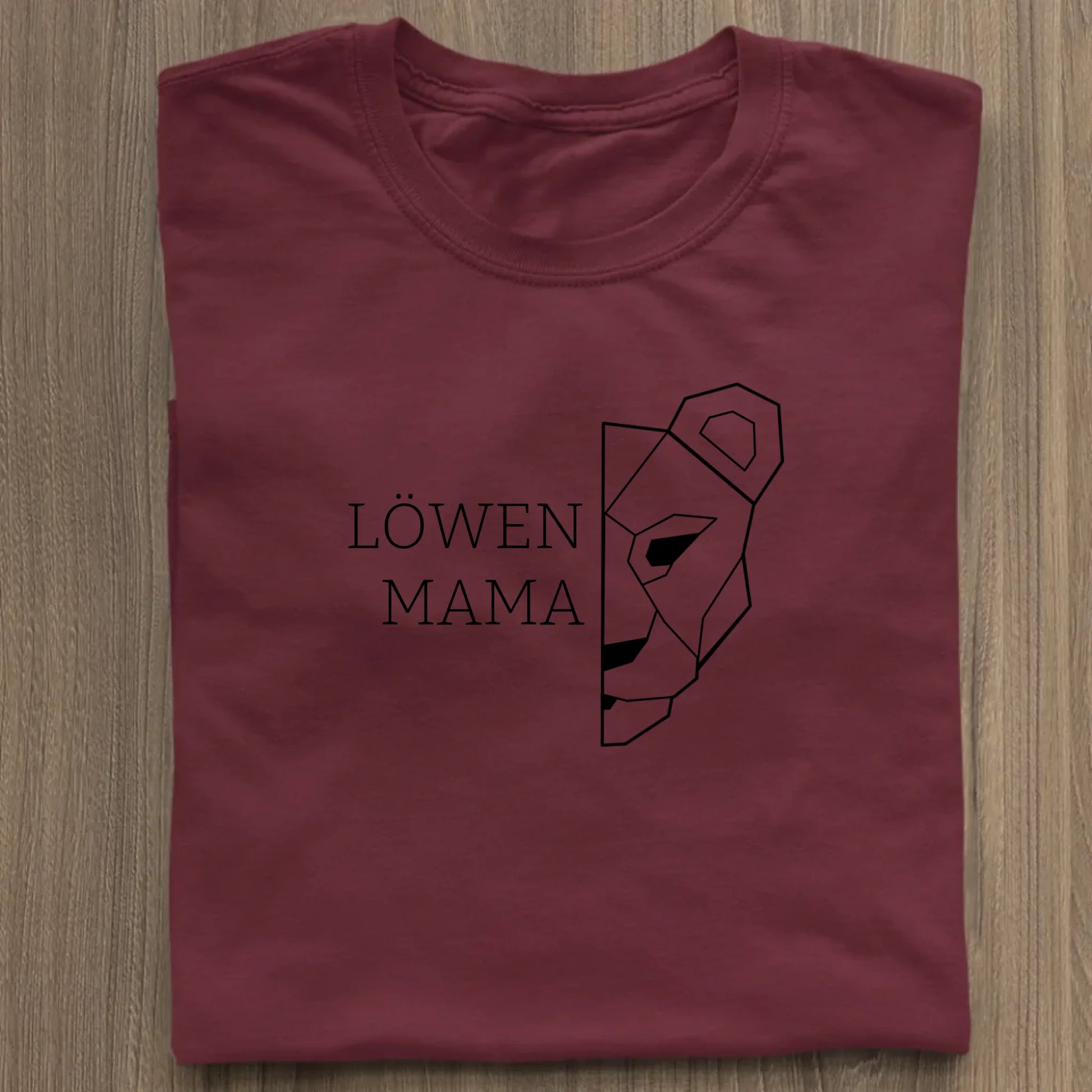 Löwen Mama - Bio Damen Shirt *personalisierbar (ohne Namen)* Stella Muser Shirt ST ST Burgundy