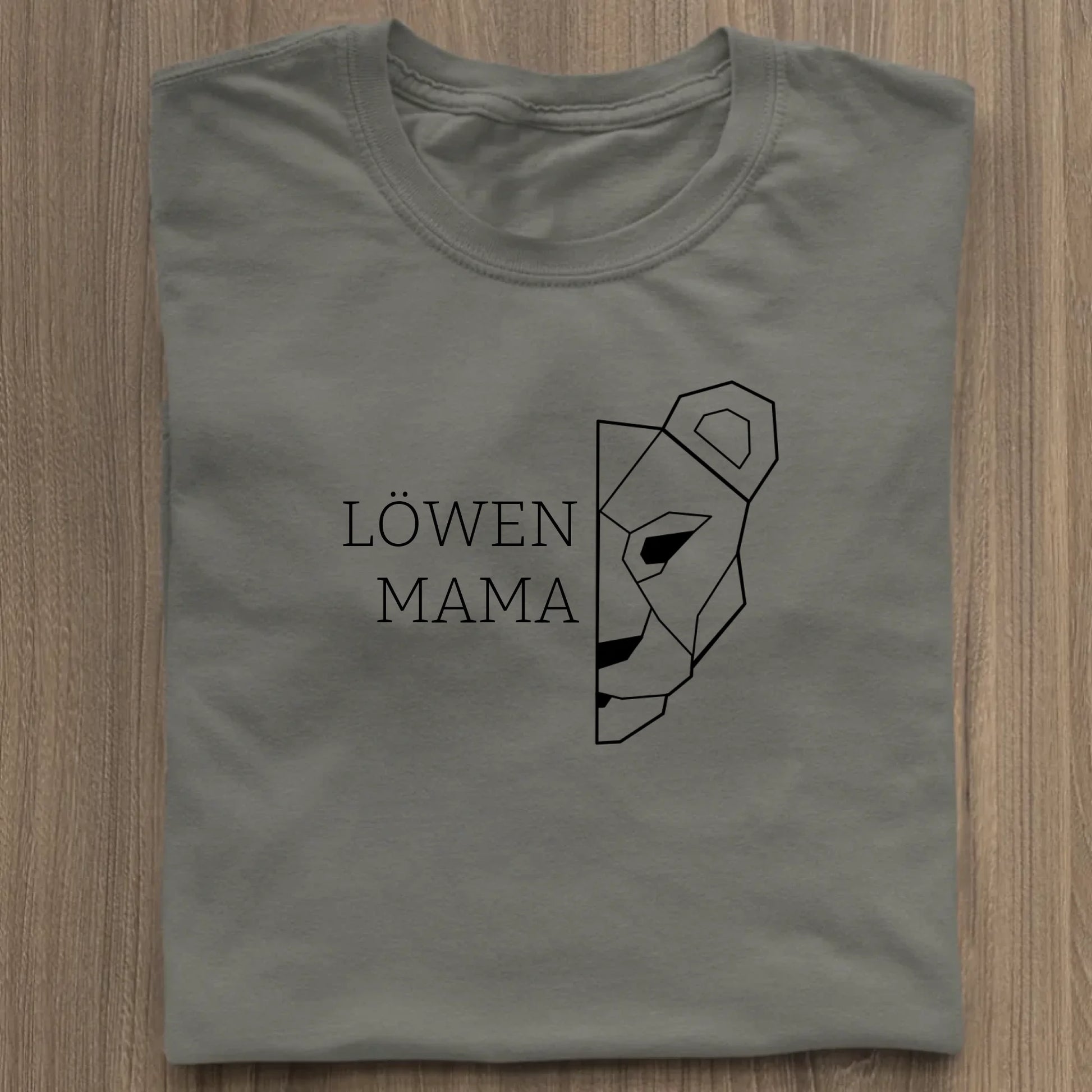 Löwen Mama - Bio Damen Shirt *personalisierbar (ohne Namen)* Stella Muser Shirt ST ST Khaki