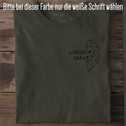 Löwen Papa Brusttasche - Bio Herren Shirt *personalisierbar (ohne Namen)* Creator T-Shirt 2.0 ST ST Khaki