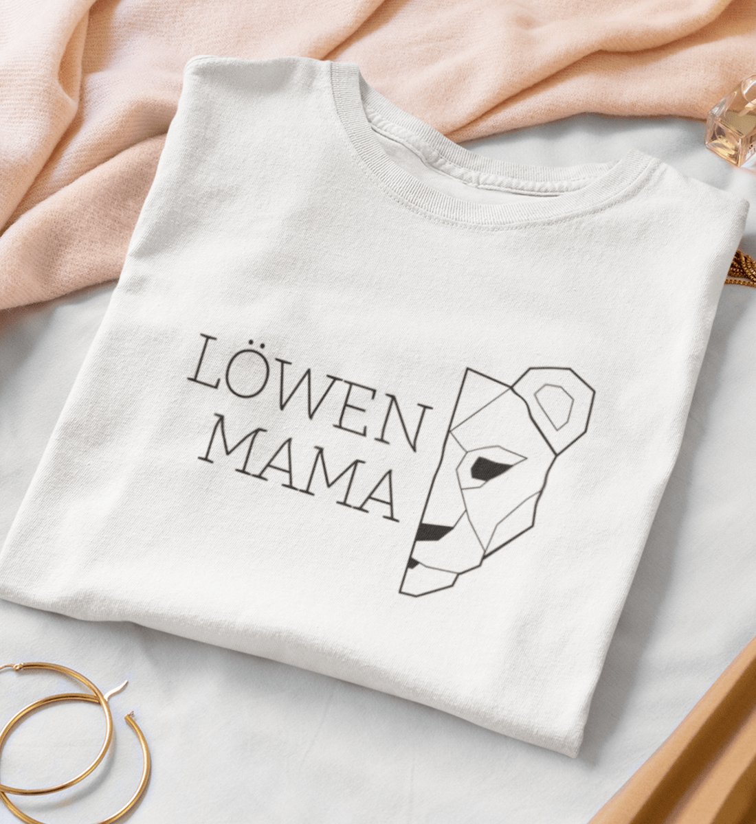 Löwen Mama  - Damen Basic Shirt